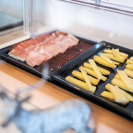 호텔 La Tgoma - & Restaurant Lenz