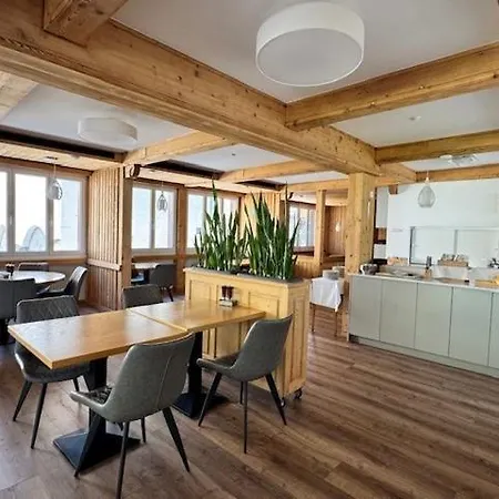 호텔 La Tgoma - & Restaurant Lenz