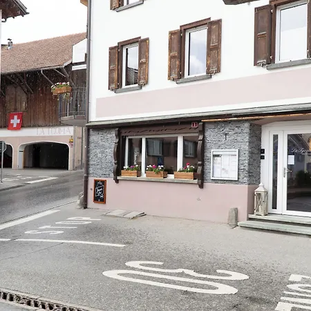 ホテル La Tgoma - & Restaurant