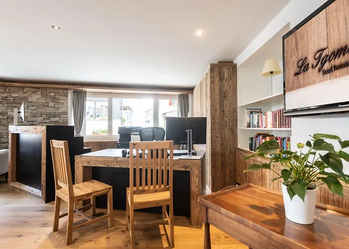 Otel La Tgoma - & Restaurant Lenz