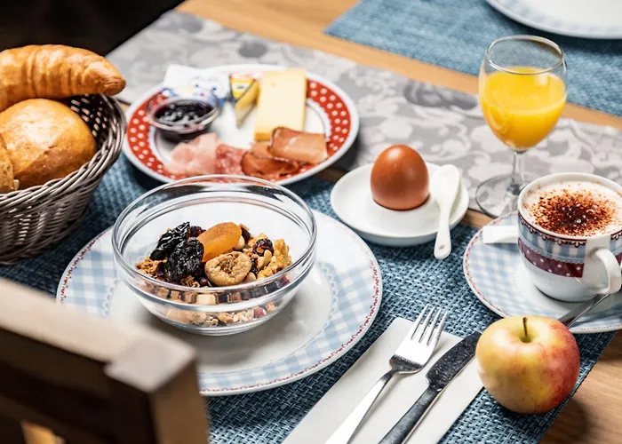 Otel La Tgoma - & Restaurant Lenz